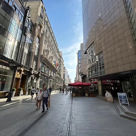 New Design - Fashion Street Budapest