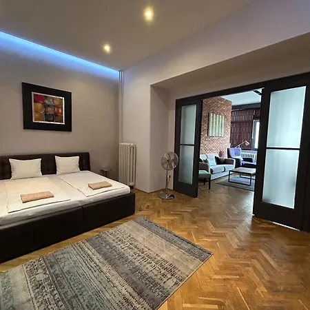 New Design - Fashion Street Apartment